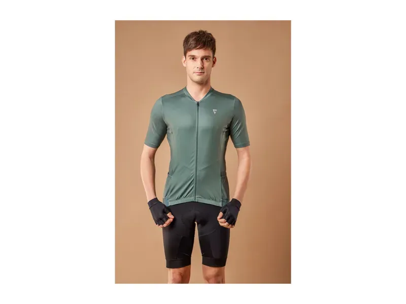 Giant Gabbro Short Sleeve Zipper Jersey in Misty-6