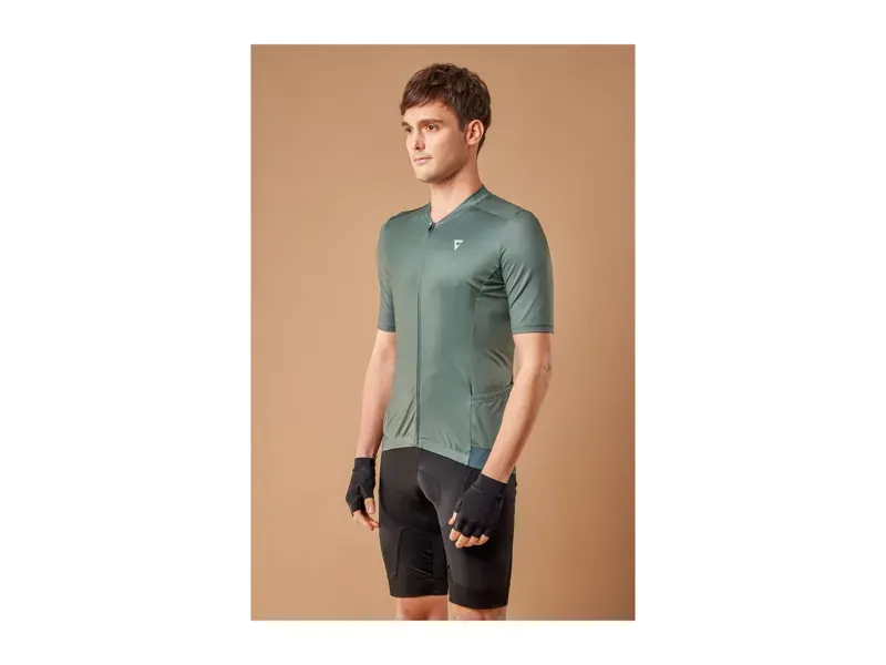 Giant Gabbro Short Sleeve Zipper Jersey in Misty-5